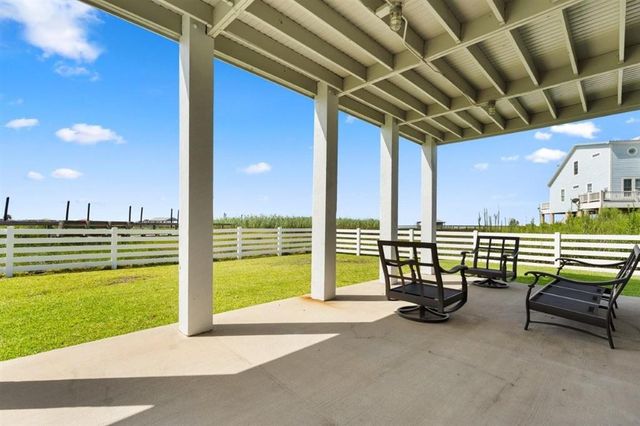 3831 Lake Breeze Road, Lake Charles, LA 70605