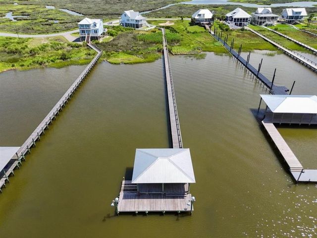 3831 Lake Breeze Road, Lake Charles, LA 70605