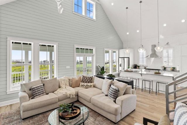 3831 Lake Breeze Road, Lake Charles, LA 70605