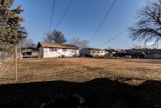 439 E COLLEGE AVE, Rapid City, SD 57701