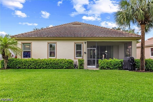 26351 Stonewall LN, Bonita Springs, FL 34135