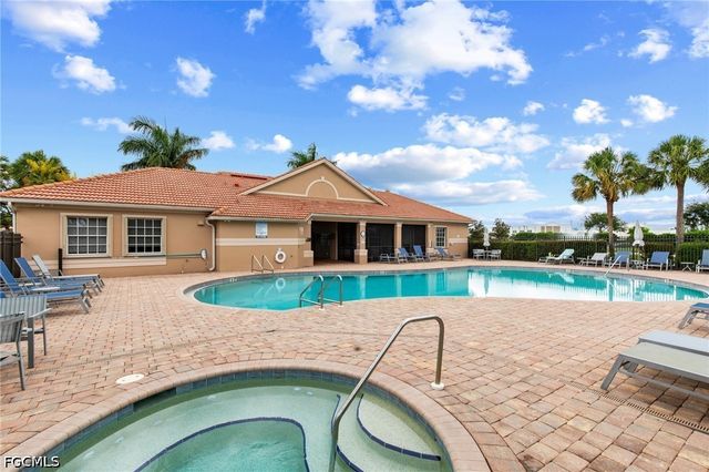 26351 Stonewall LN, Bonita Springs, FL 34135
