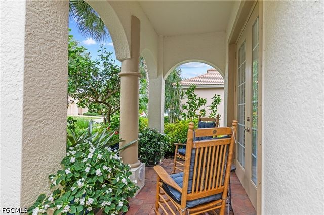 26351 Stonewall LN, Bonita Springs, FL 34135
