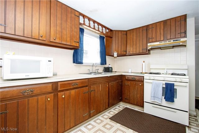 1705 W Hill Drive, Orrville, OH 44667