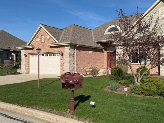 6837 Greyhawk COURT, Franklin, WI 53132