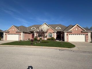 6837 Greyhawk COURT, Franklin, WI 53132
