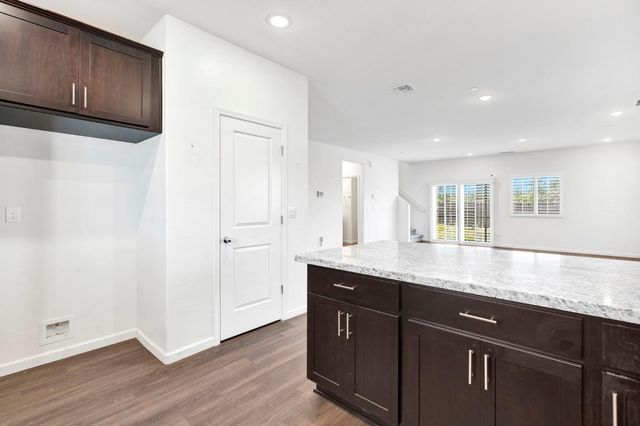 1382 Shoreline Drive, Madera, CA 93637