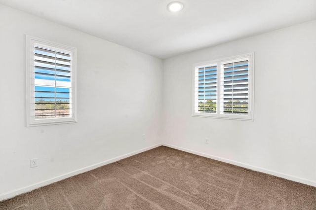 1382 Shoreline Drive, Madera, CA 93637