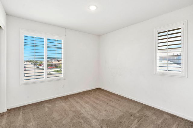 1382 Shoreline Drive, Madera, CA 93637