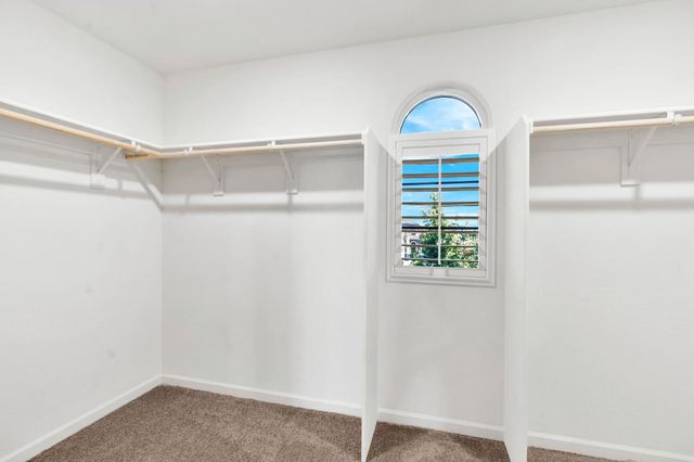 1382 Shoreline Drive, Madera, CA 93637