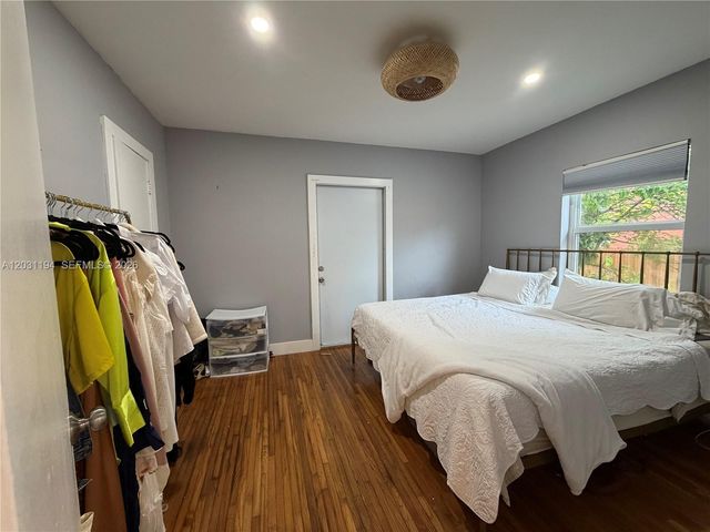 1155 NE 111th Street E E, Miami, FL 33161
