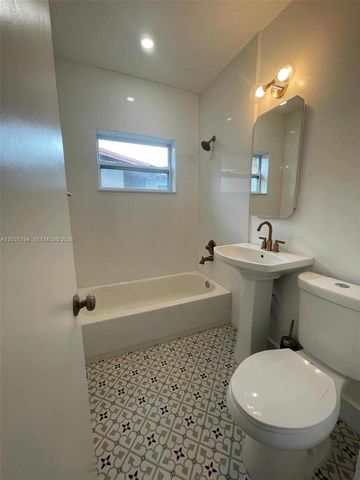 1155 NE 111th Street E E, Miami, FL 33161