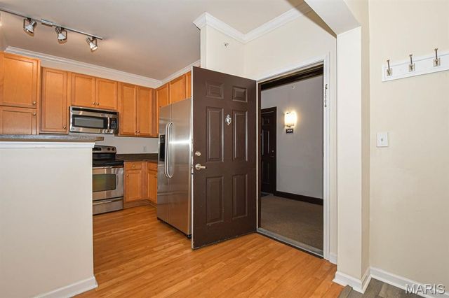 1270 Strassner Drive 3403, St Louis, MO 63144
