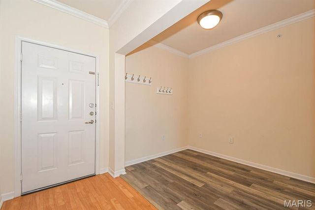 1270 Strassner Drive 3403, St Louis, MO 63144
