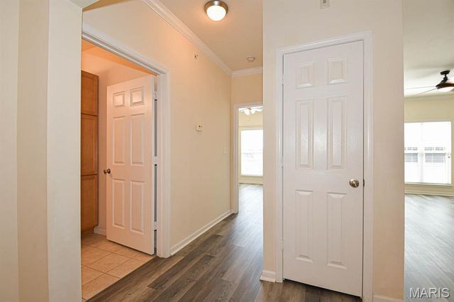 1270 Strassner Drive 3403, St Louis, MO 63144