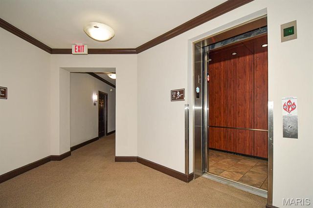 1270 Strassner Drive 3403, St Louis, MO 63144
