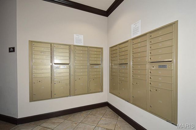 1270 Strassner Drive 3403, St Louis, MO 63144