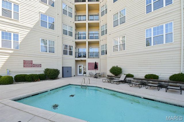 1270 Strassner Drive 3403, St Louis, MO 63144