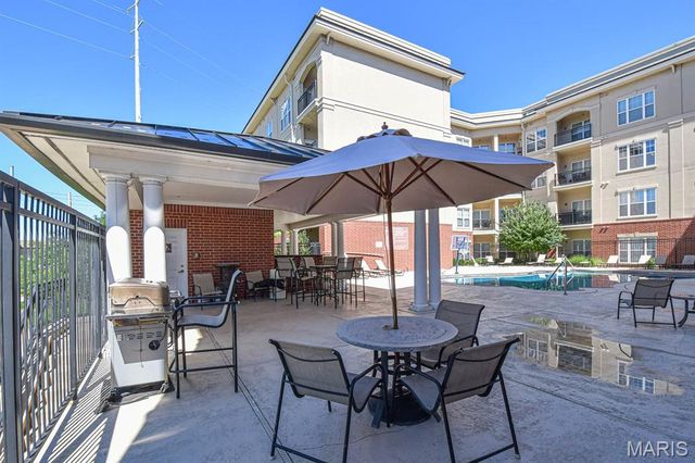 1270 Strassner Drive 3403, St Louis, MO 63144