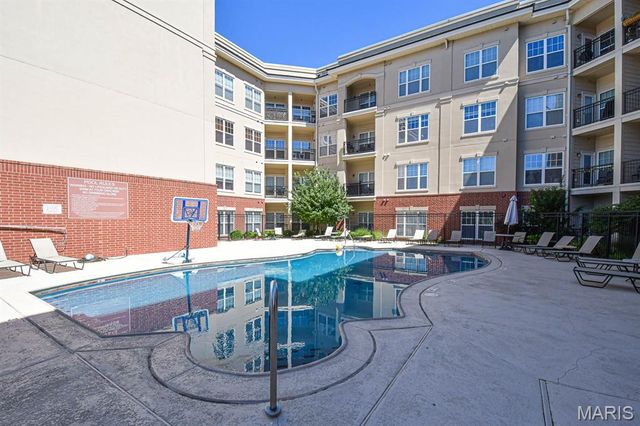 1270 Strassner Drive 3403, St Louis, MO 63144