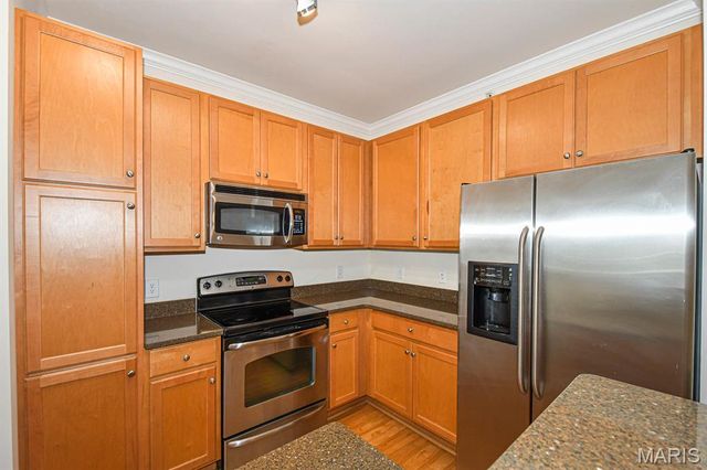 1270 Strassner Drive 3403, St Louis, MO 63144