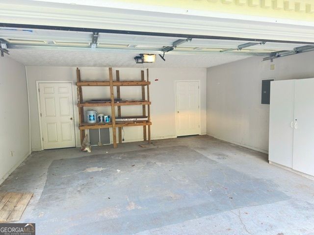 3677 Fernbrook Drive, Snellville, GA 30039