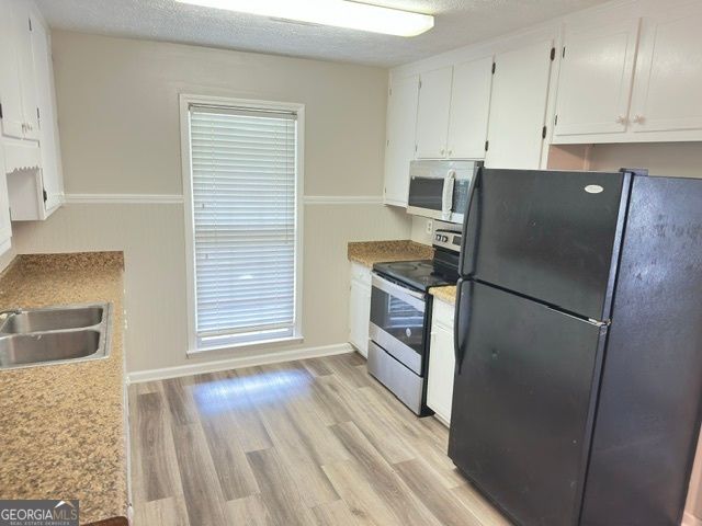 3677 Fernbrook Drive, Snellville, GA 30039