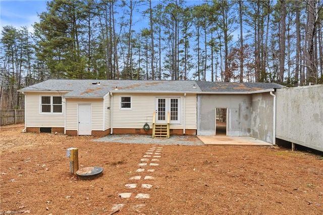 7638 Jackson School Road A, Browns Summit, NC 27214