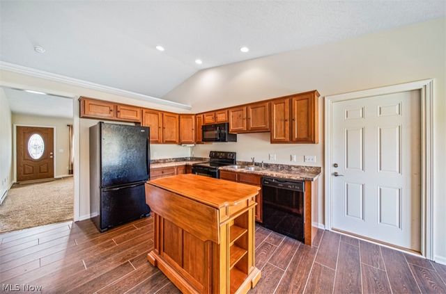 309 Woodland Way A, Jefferson, OH 44047