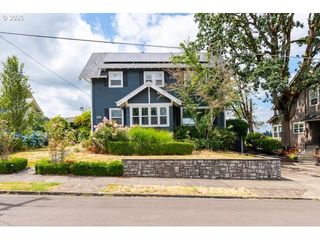 909 CENTER St, Oregon City, OR 97045