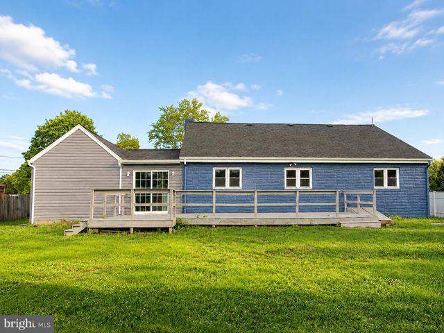 5129 IRENE DR, Harrisburg, PA 17112