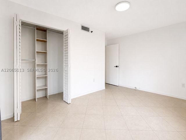 1621 Collins Ave 402, Miami Beach, FL 33139