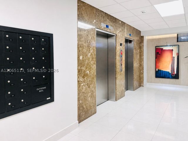 1621 Collins Ave 402, Miami Beach, FL 33139
