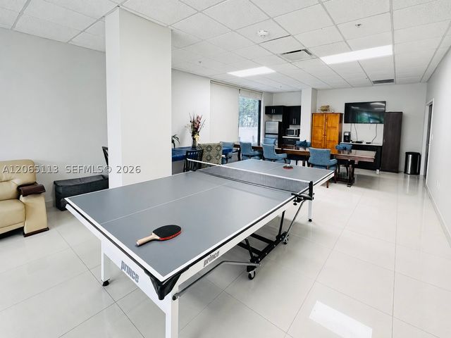 1621 Collins Ave 402, Miami Beach, FL 33139