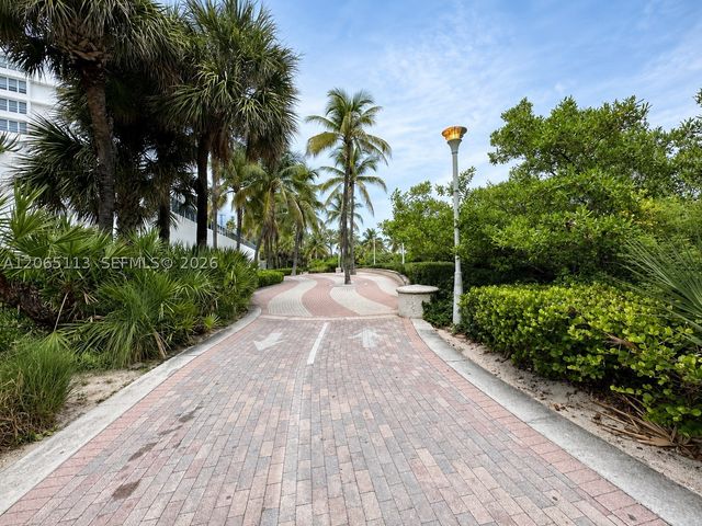 1621 Collins Ave 402, Miami Beach, FL 33139
