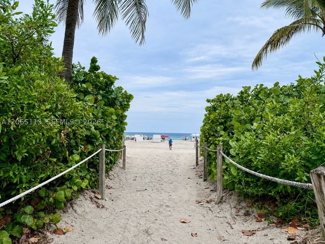 1621 Collins Ave 402, Miami Beach, FL 33139
