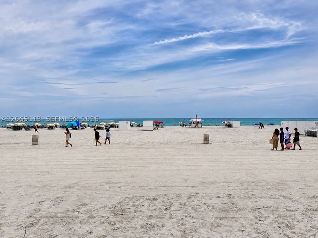1621 Collins Ave 402, Miami Beach, FL 33139