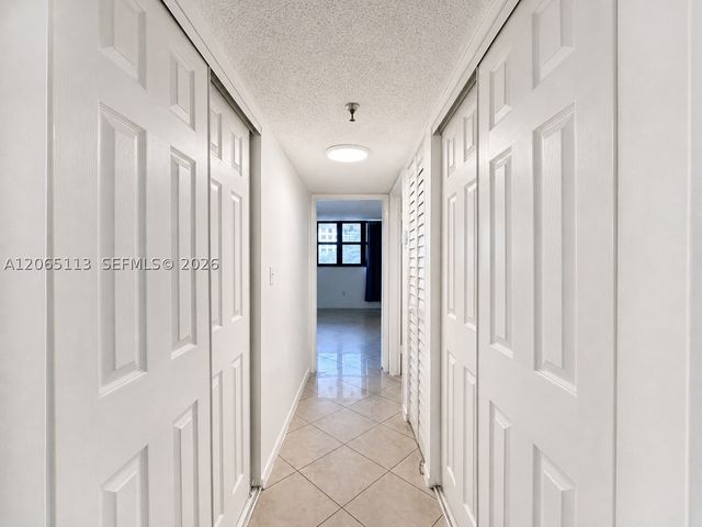 1621 Collins Ave 402, Miami Beach, FL 33139