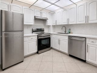 1621 Collins Ave 402, Miami Beach, FL 33139