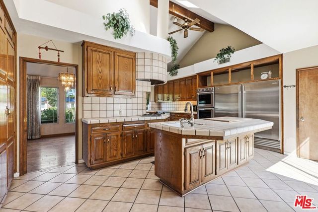 6956 Wish Avenue, Van Nuys, CA 91406