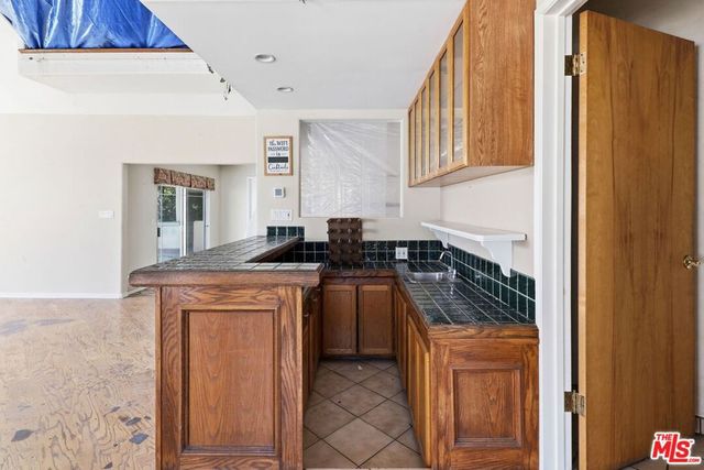 6956 Wish Avenue, Van Nuys, CA 91406