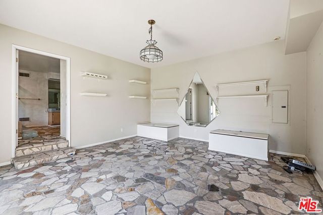 6956 Wish Avenue, Van Nuys, CA 91406