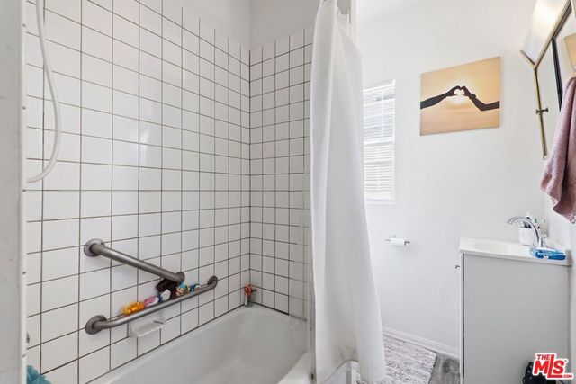 6956 Wish Avenue, Van Nuys, CA 91406