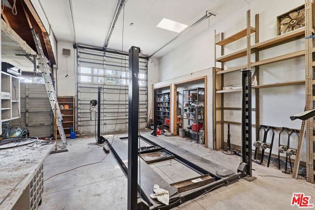 6956 Wish Avenue, Van Nuys, CA 91406