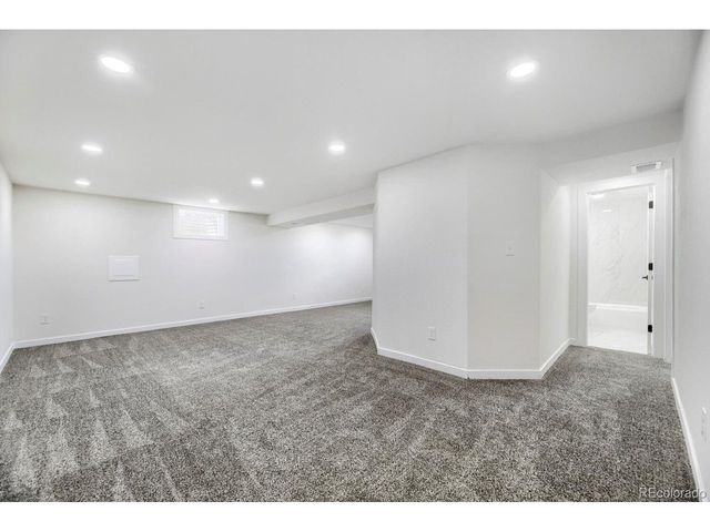 900 S Yarrow St, Lakewood, CO 80226