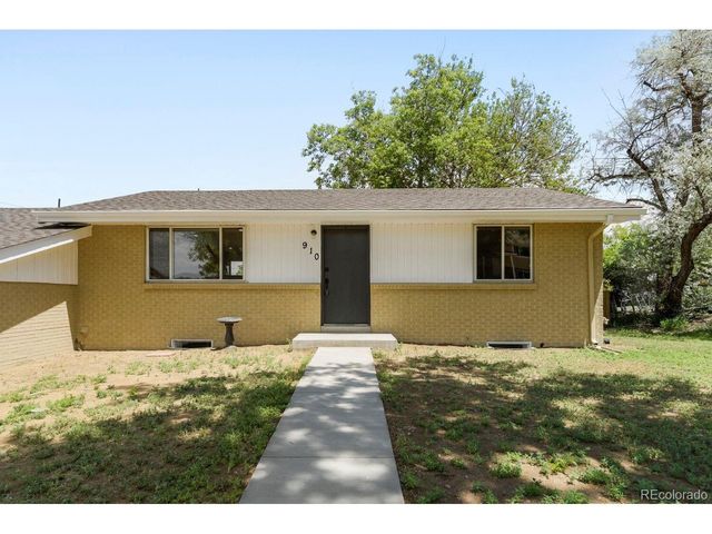 900 S Yarrow St, Lakewood, CO 80226
