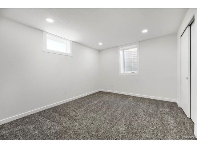 900 S Yarrow St, Lakewood, CO 80226
