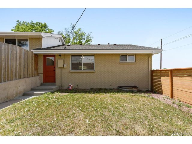 900 S Yarrow St, Lakewood, CO 80226