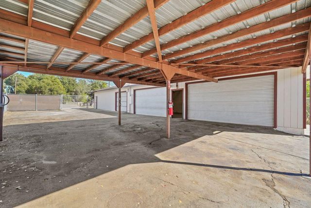 3331 Taylor Rd, Loomis, CA 95650