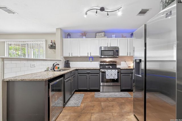 114 Mallow Grv, San Antonio, TX 78253